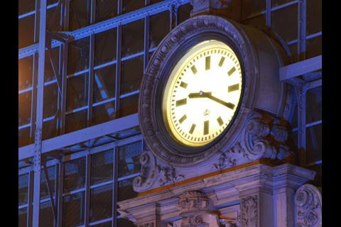 The study found that a German clockface timetable would be technically feasible and could be introduced by 2025 (Photo: DB/Christian Bedeschinski).